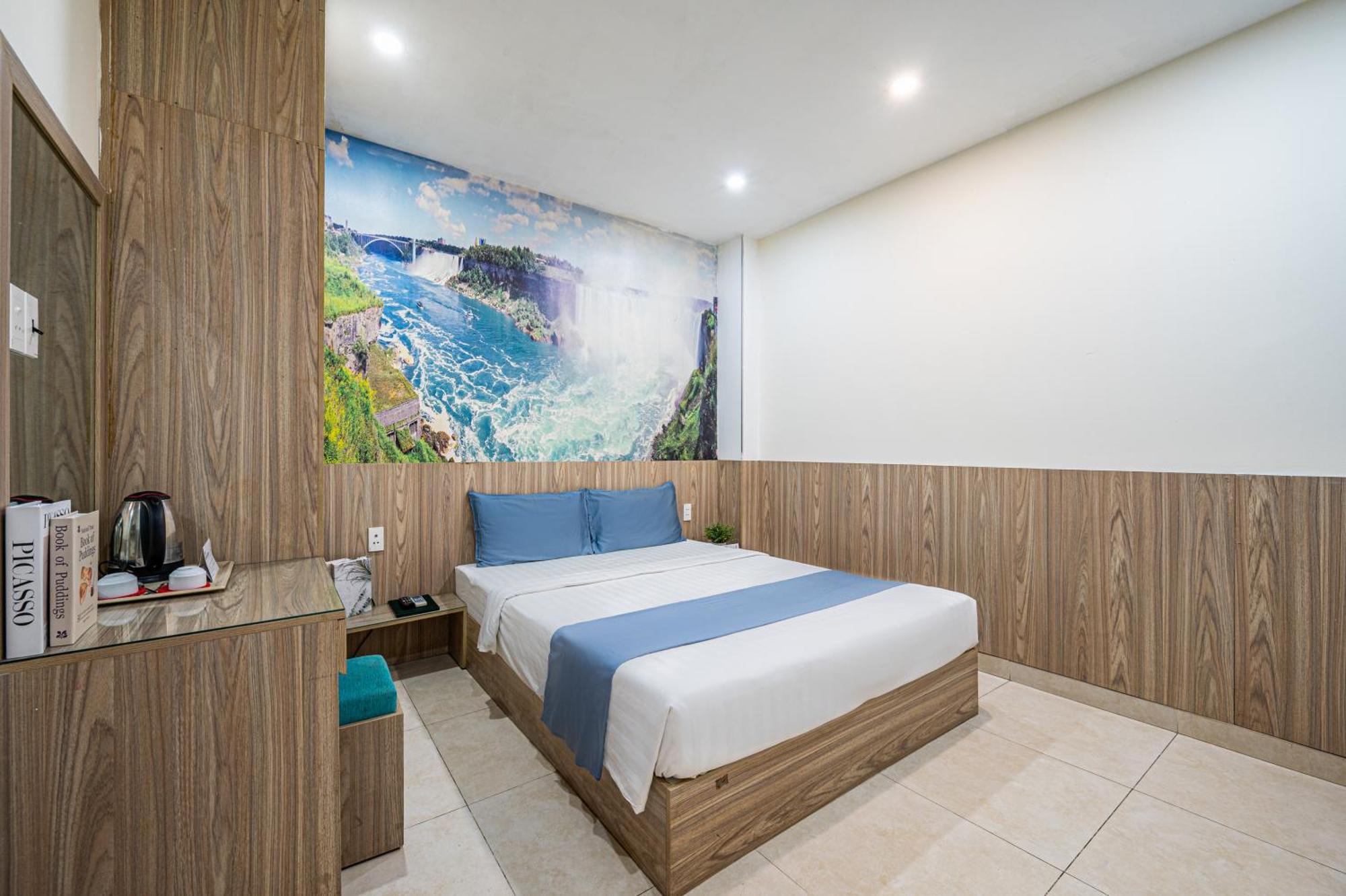 Cozrum - Tran Binh Trong Hotel 3*